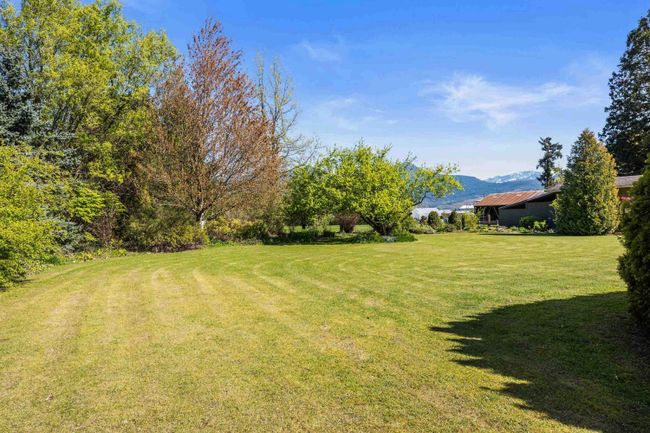 9280 Walden Street, House other with 3 bedrooms, 2 bathrooms and 7 parking in Chilliwack BC | Image 36