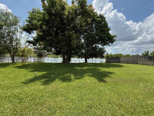 264 Las Palmas St, Royal Palm Beach, FL, 33411-1323 | Card Image