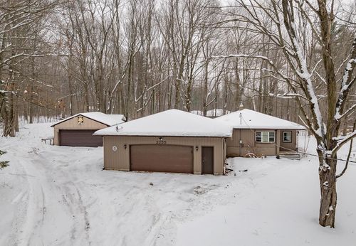 2255 Circle Dr, Wausau, WI, 54401-1895 | Card Image