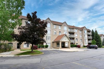 C205 - 216 Plains Rd W, Condo with 2 bedrooms, 2 bathrooms and 1 parking in Burlington ON | Image 2