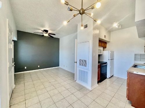 apt-203-3316 Guadalupe St, Austin, TX, 78705-2336 | Card Image