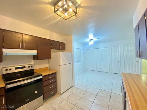 apt-d-5284 Hagemann Ln, Las Vegas, NV, 89110-3640 | Card Image