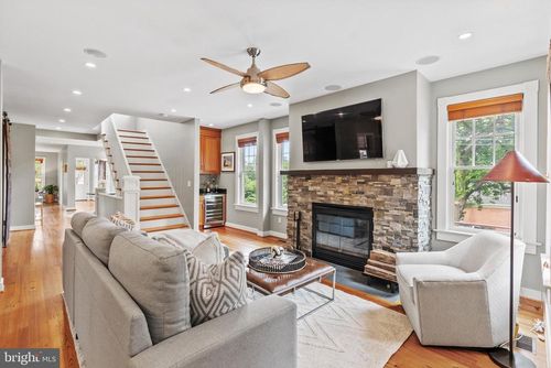 5213 Cathedral Ave Nw, WASHINGTON, DC, 20016-2664 | Card Image