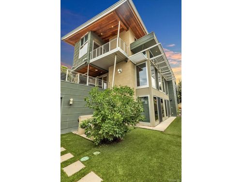 301 Monroe St, Denver, CO, 80206-4444 | Card Image