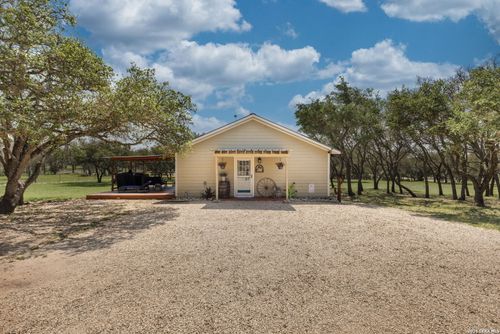 222 Spanish Oak Trl, Harper, TX, 78631-6341 | Card Image