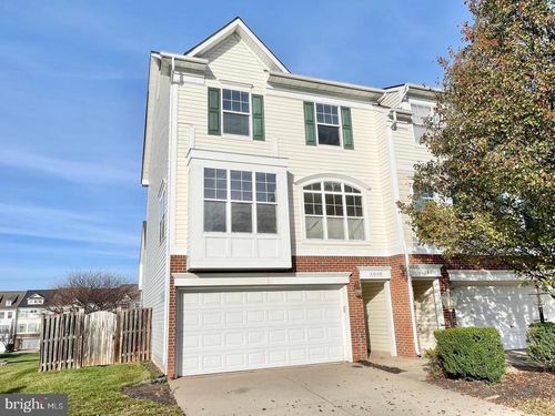 8090 Whispering Wind Ln, MANASSAS, VA, 20111-5224 | Card Image