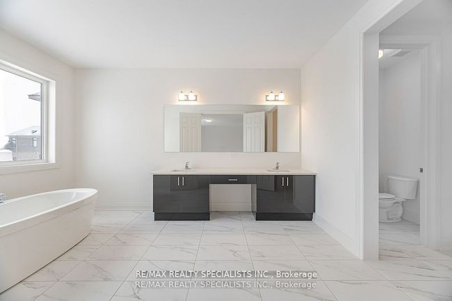 54 Marigold Blvd, House other with 4 bedrooms, 5 bathrooms and 6 parking in Tottenham ON | Image 16