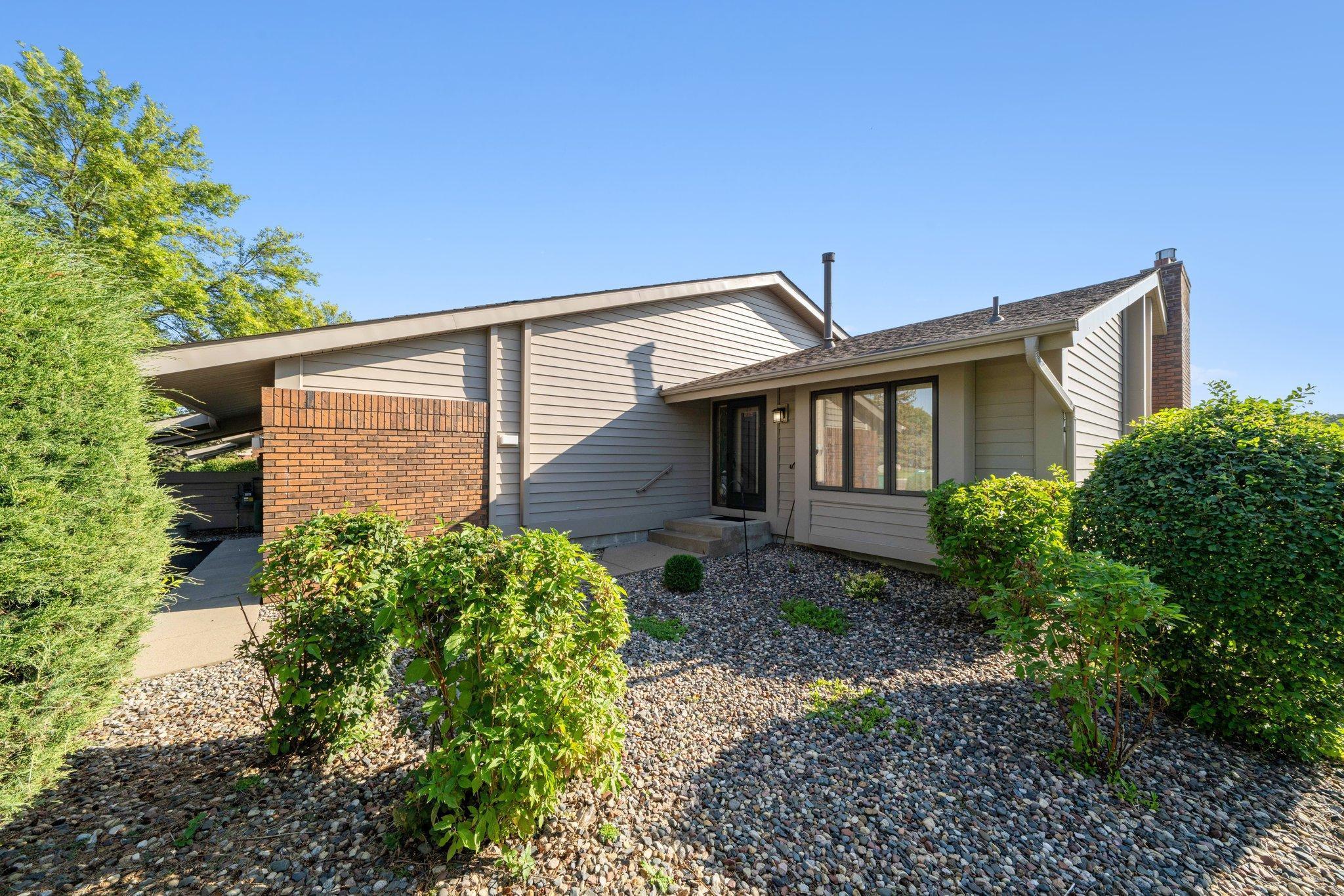 Woodbridge Rd, Minneapolis, MN 55438