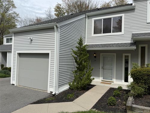 73 Cornwall Cir, Yorktown Heights, NY, 10598-1037 | Card Image