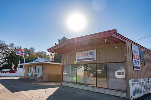 1671 5th Street W, Winona, MN, 55987 | Card Image