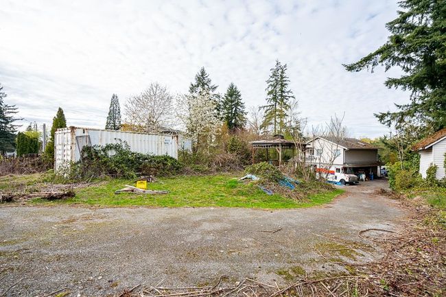 23818 Fraser Highway, House other with 5 bedrooms, 2 bathrooms and 4 parking in Langley BC | Image 13