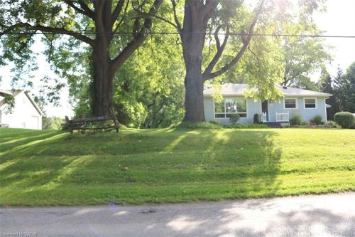 1109 Effingham St, Fenwick, ON, L0S1C0 | Card Image