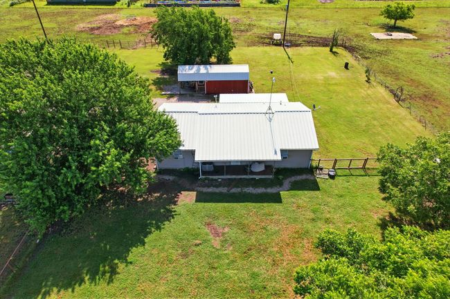 View of rural area with agricultural land | Image 15