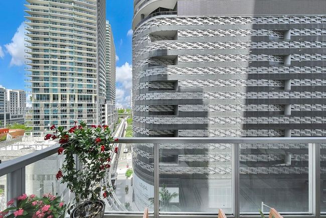 APT-806 - 1050 Brickell Ave, Condo with 1 bedrooms, 2 bathrooms and null parking in Miami FL | Image 38