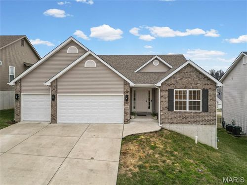 1810 Valley View Cir, Festus, MO, 63028-2182 | Card Image