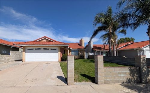 9455 Fremontia, Fontana, CA, 92335 | Card Image