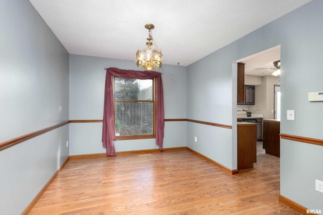 4325 Aspen Hills Cir, House other with 4 bedrooms, 3 bathrooms and null parking in Bettendorf IA | Image 8