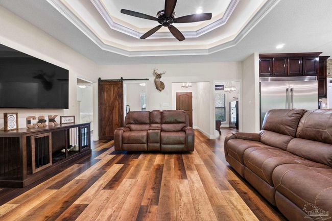 9241 Sage Forest Ln, House other with 3 bedrooms, 3 bathrooms and 2 parking in Pace FL | Image 4