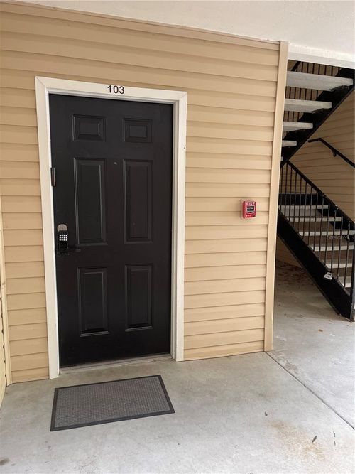 1c-3921 Sw 34th St, GAINESVILLE, FL, 32608-6560 | Card Image