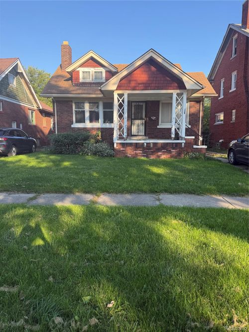 12634 Pinehurst St, Detroit, MI, 48238-3019 | Card Image