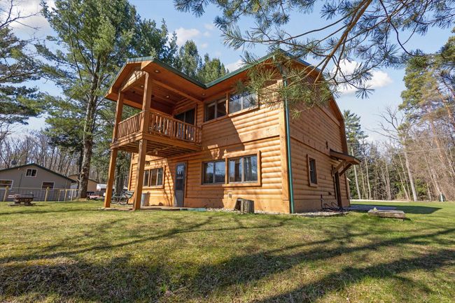7952 Main St, House other with 3 bedrooms, 2 bathrooms and null parking in Newaygo MI | Image 8