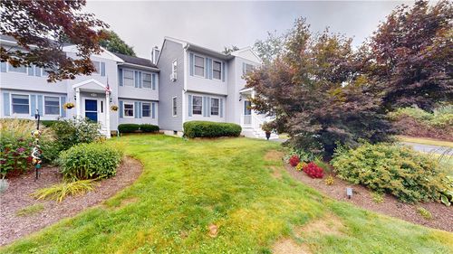 212 Vista Cir, North Kingstown, RI, 02852-5224 | Card Image