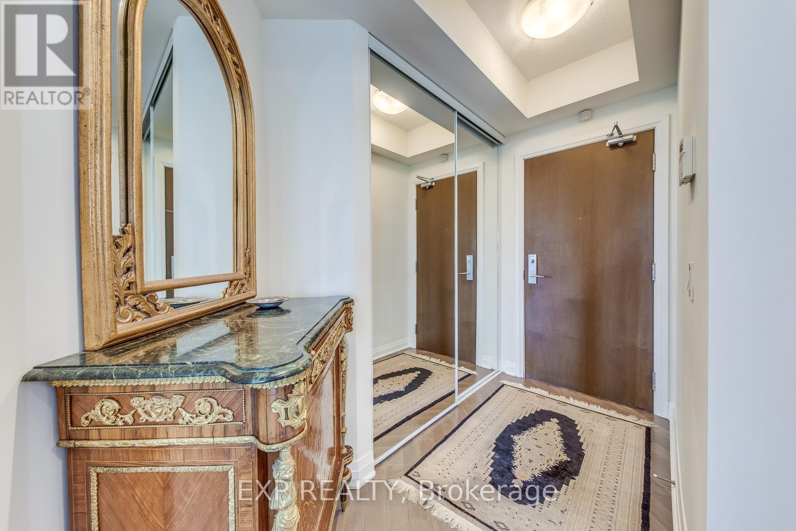 Residential in Mississauga (Clarkson) 4