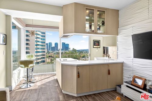 1005-10501 Wilshire Blvd, Los Angeles, CA, 90017-2415 | Card Image