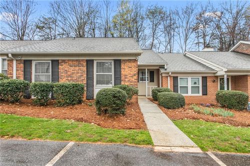 2662 Cottage Pl, Greensboro, NC, 27455-2917 | Card Image