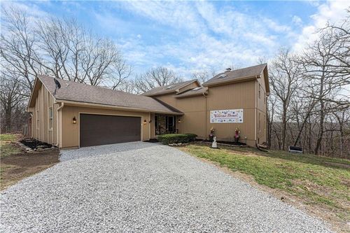38009 Colbern Rd, Lone Jack, MO, 64070-9272 | Card Image