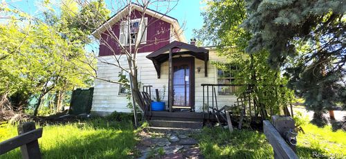 2015 W Court St, Flint, MI, 48503-3110 | Card Image