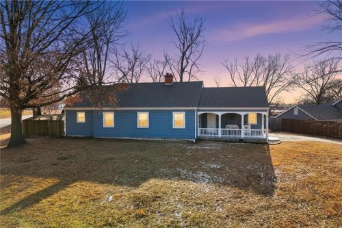 801 E Lexington St, Richmond, MO, 64085-1900 | Card Image