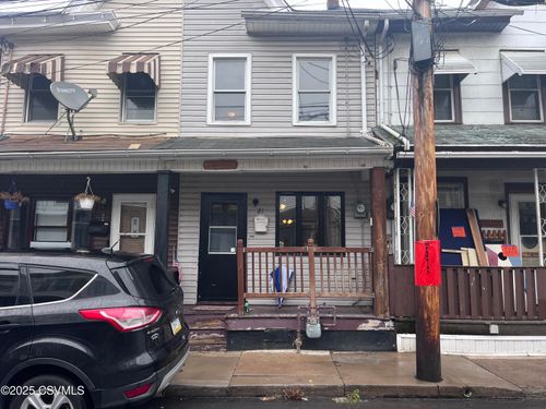 21 N Rock St, Shamokin, PA, 17872-5445 | Card Image