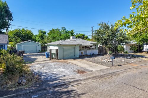 2115 Phobos Ct, Redding, CA, 96002-3317 | Card Image