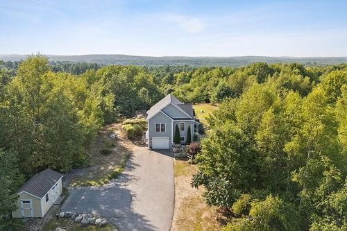 35 Colley Hill Road, Gray, ME, 04039 | Card Image