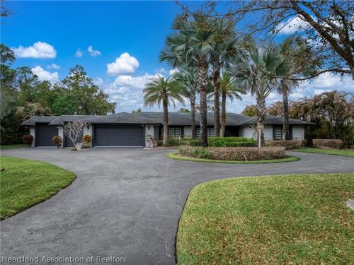 573 Holmes Ave, LAKE PLACID, FL, 33852-6101 | Card Image