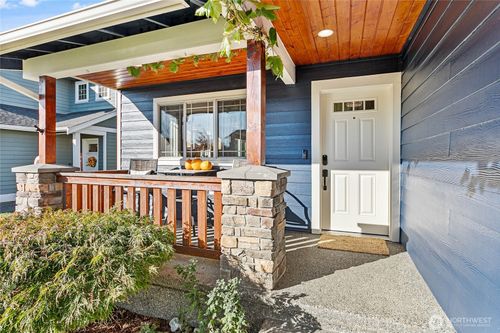 1689 Aaron Dr, Lynden, WA, 98264-3919 | Card Image