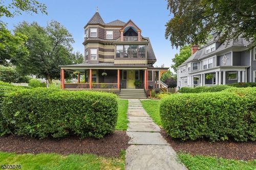 4-90 Midland Ave, Montclair, NJ, 07042-2918 | Card Image