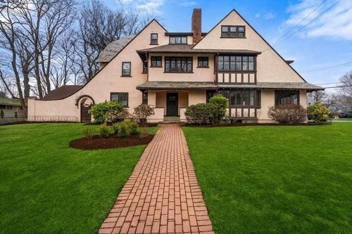 2-12 Leighton Street, Wellesley, MA, 02482 | Card Image