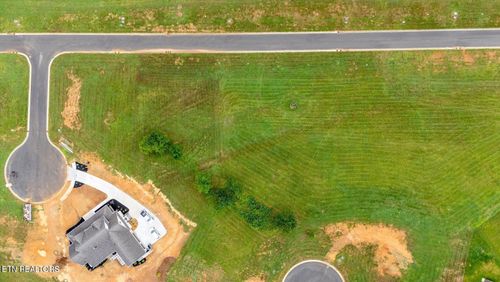 2705 Chestnut Ln, Loudon, TN, 37774-2085 | Card Image