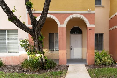 806 N Santa Catalina Cir, North Lauderdale, FL, 33068-6307 | Card Image