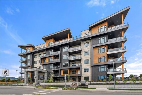 209-2520 Hackett Cres, Saanichton, BC, V8M0B9 | Card Image