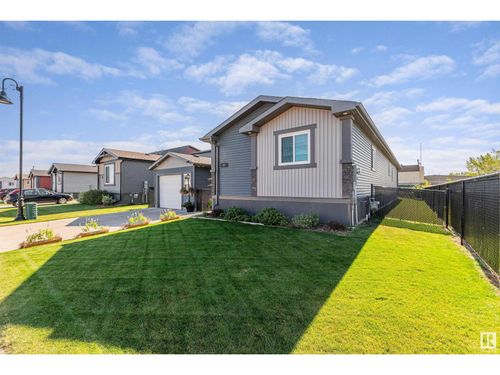 13 Laurel Dr, Morinville, AB, T8R2P7 | Card Image