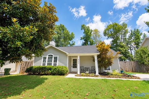 252 Mountain Creek Dr, Madison, AL, 35757-6835 | Card Image