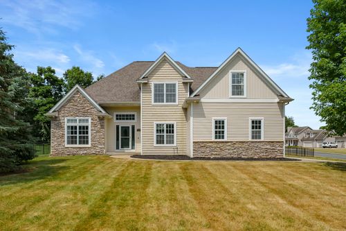 7542 Northport Ave, Kalamazoo, MI, 49009-4058 | Card Image