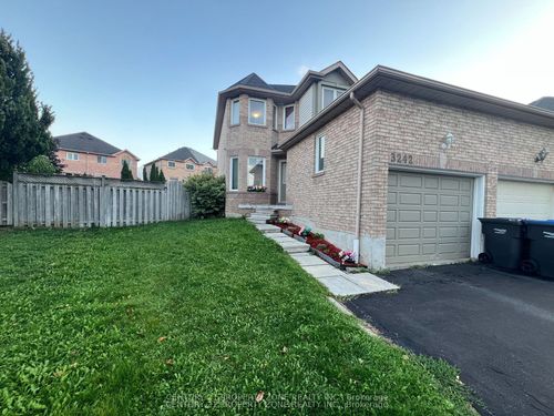 3242 Tortola Crt, Mississauga, ON, L5N7C4 | Card Image