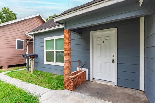 a-2801 Virginia St, Baytown, TX, 77520-6007 | Card Image
