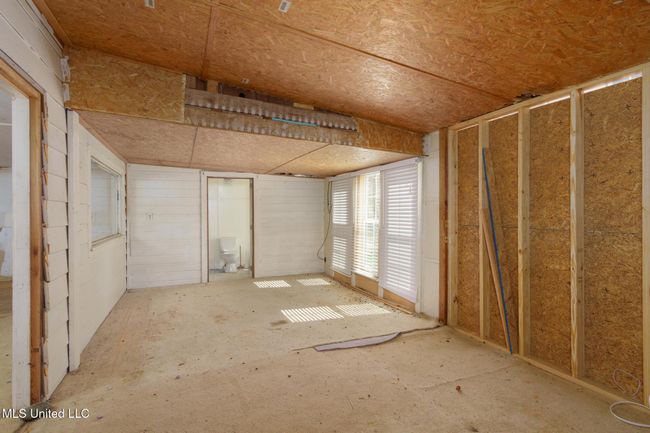 150 Pine Tree Drive-18 | Image 18
