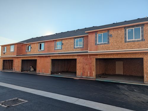 781 Pheasantbrook Cir, Centerville, UT, 84014-1416 | Card Image