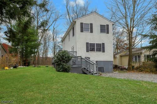 54 Race Track Dr, Hewitt, NJ, 07421-1803 | Card Image